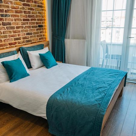 Taksim Santa Lucia Hotel Истанбул Екстериор снимка