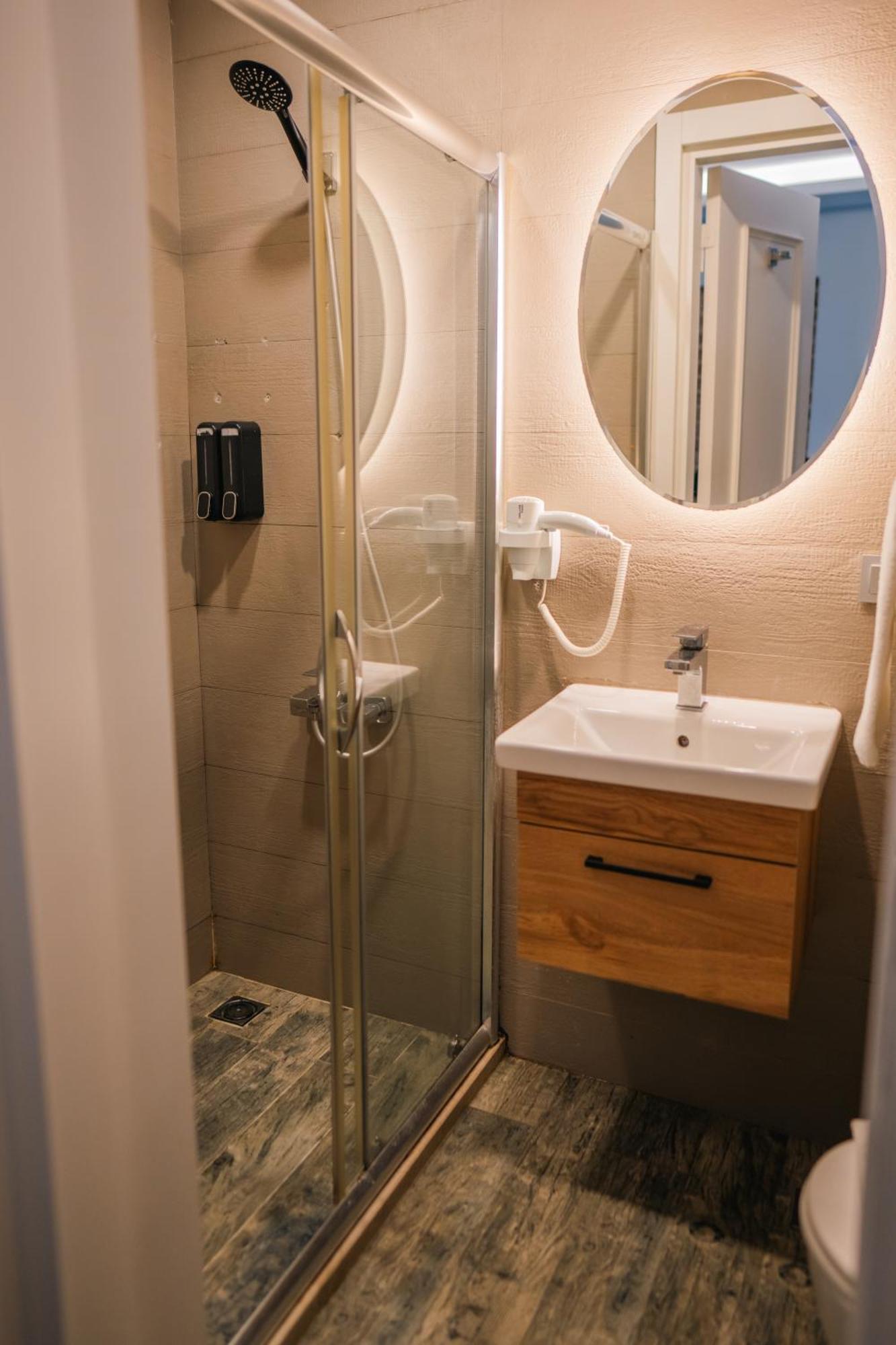 Taksim Santa Lucia Hotel Истанбул Екстериор снимка