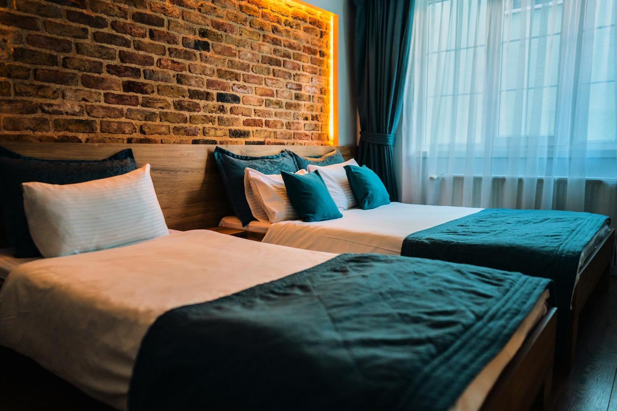 Taksim Santa Lucia Hotel Истанбул Екстериор снимка