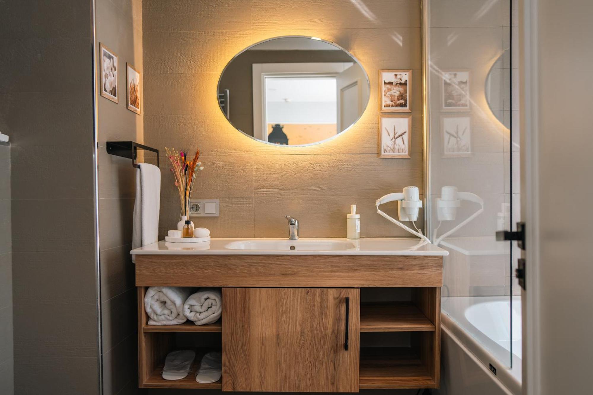 Taksim Santa Lucia Hotel Истанбул Екстериор снимка
