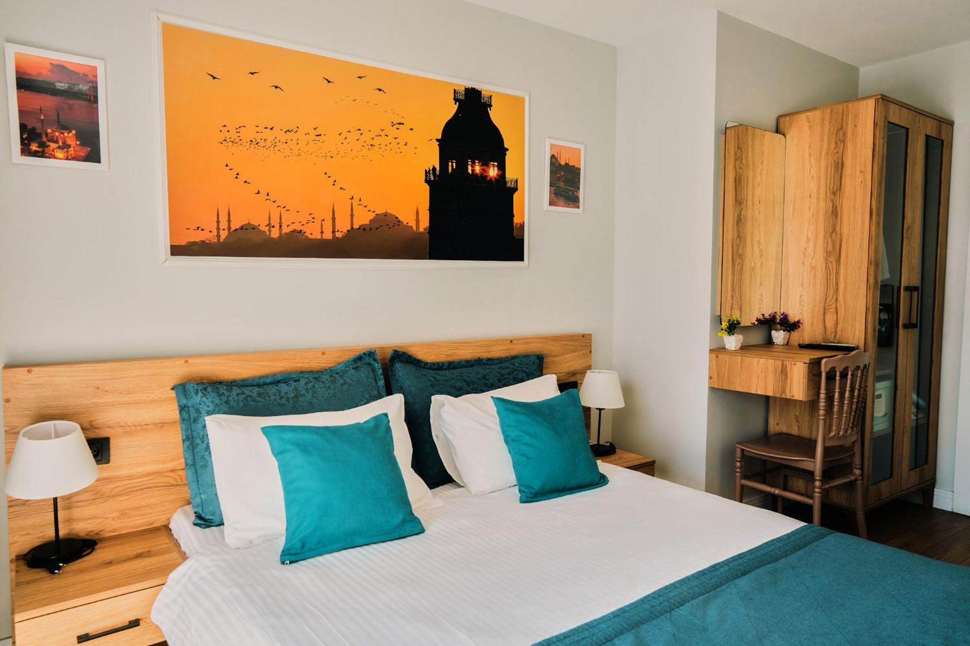Taksim Santa Lucia Hotel Истанбул Екстериор снимка