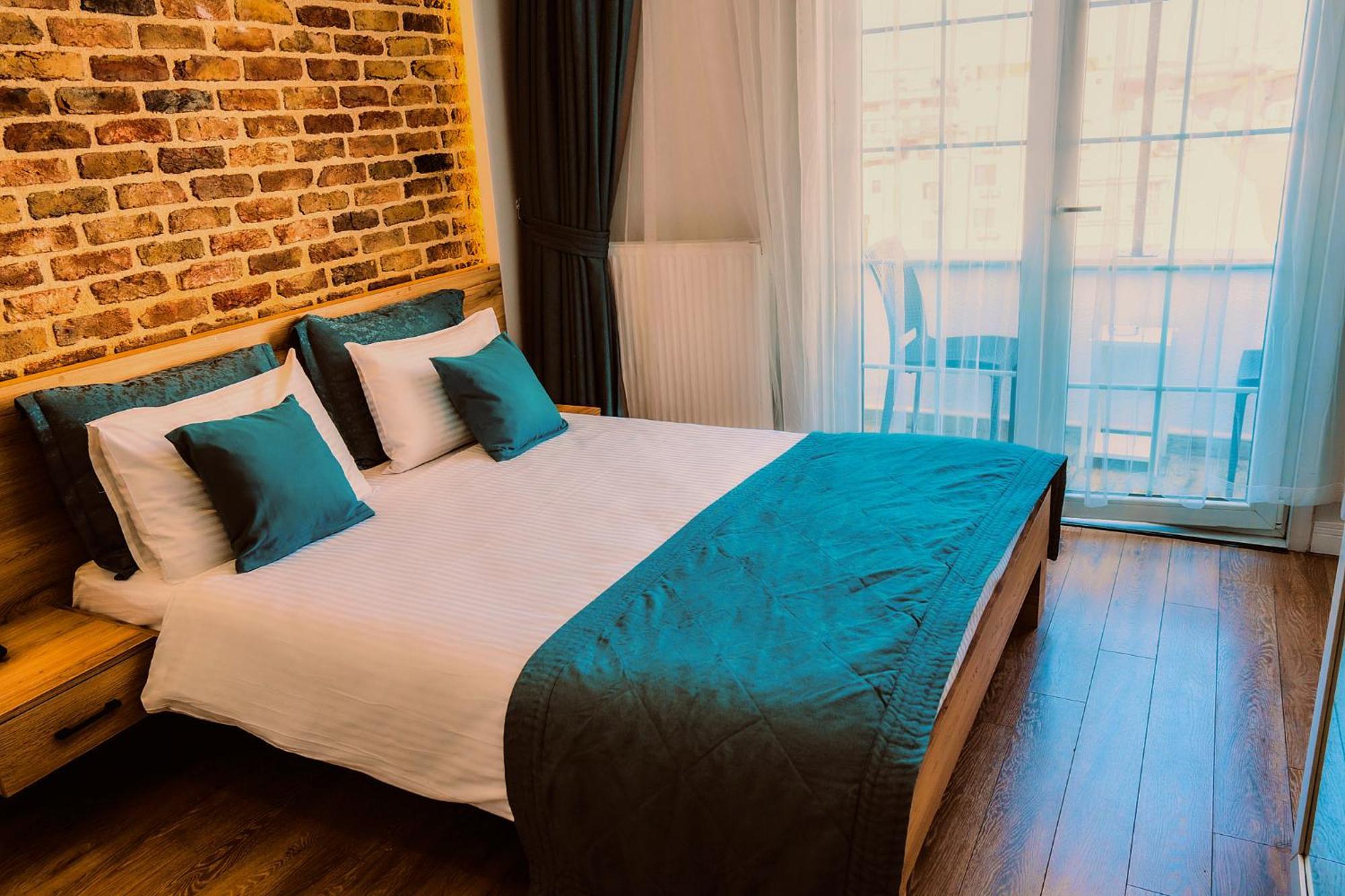 Taksim Santa Lucia Hotel Истанбул Екстериор снимка