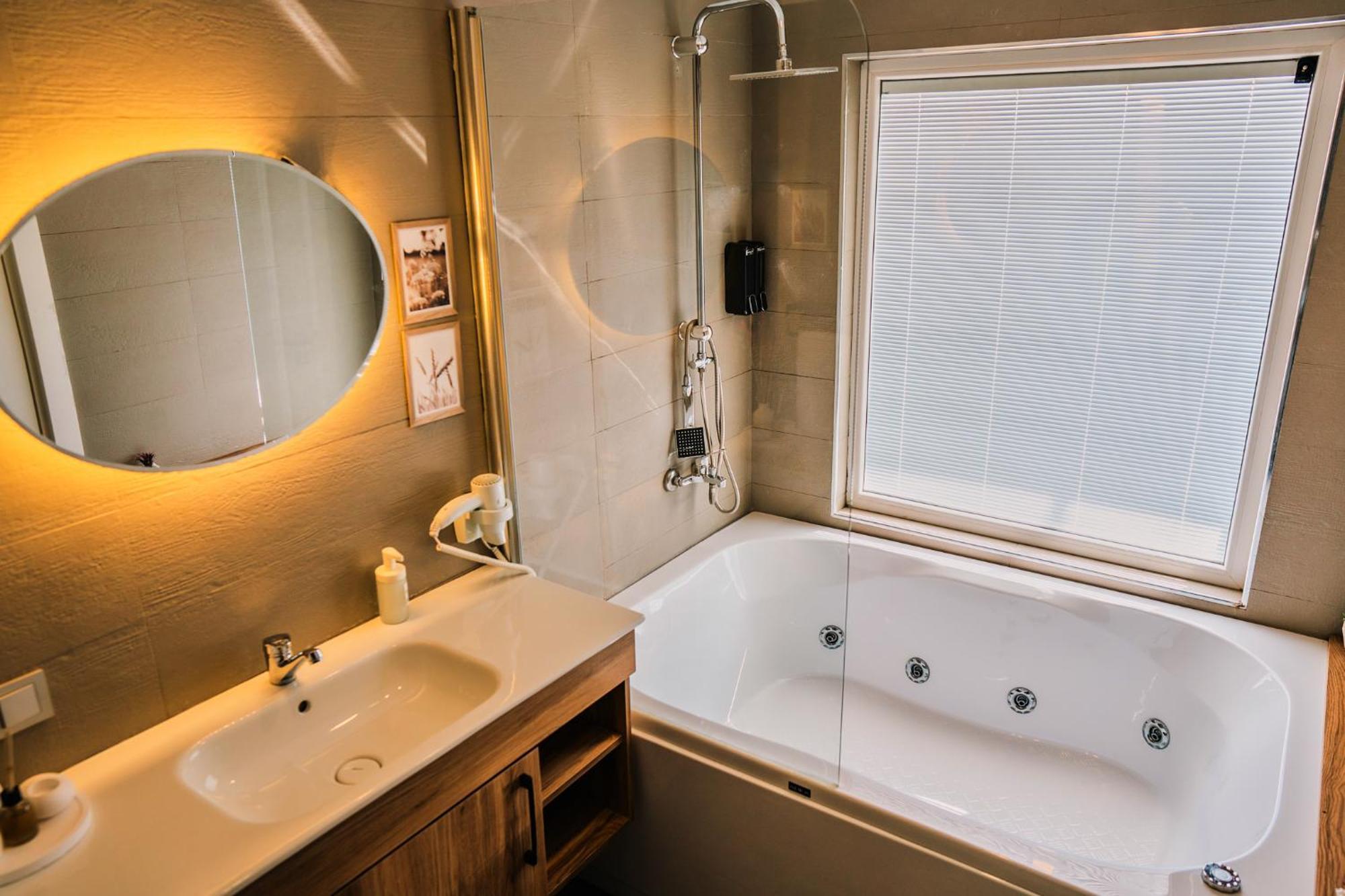 Taksim Santa Lucia Hotel Истанбул Екстериор снимка