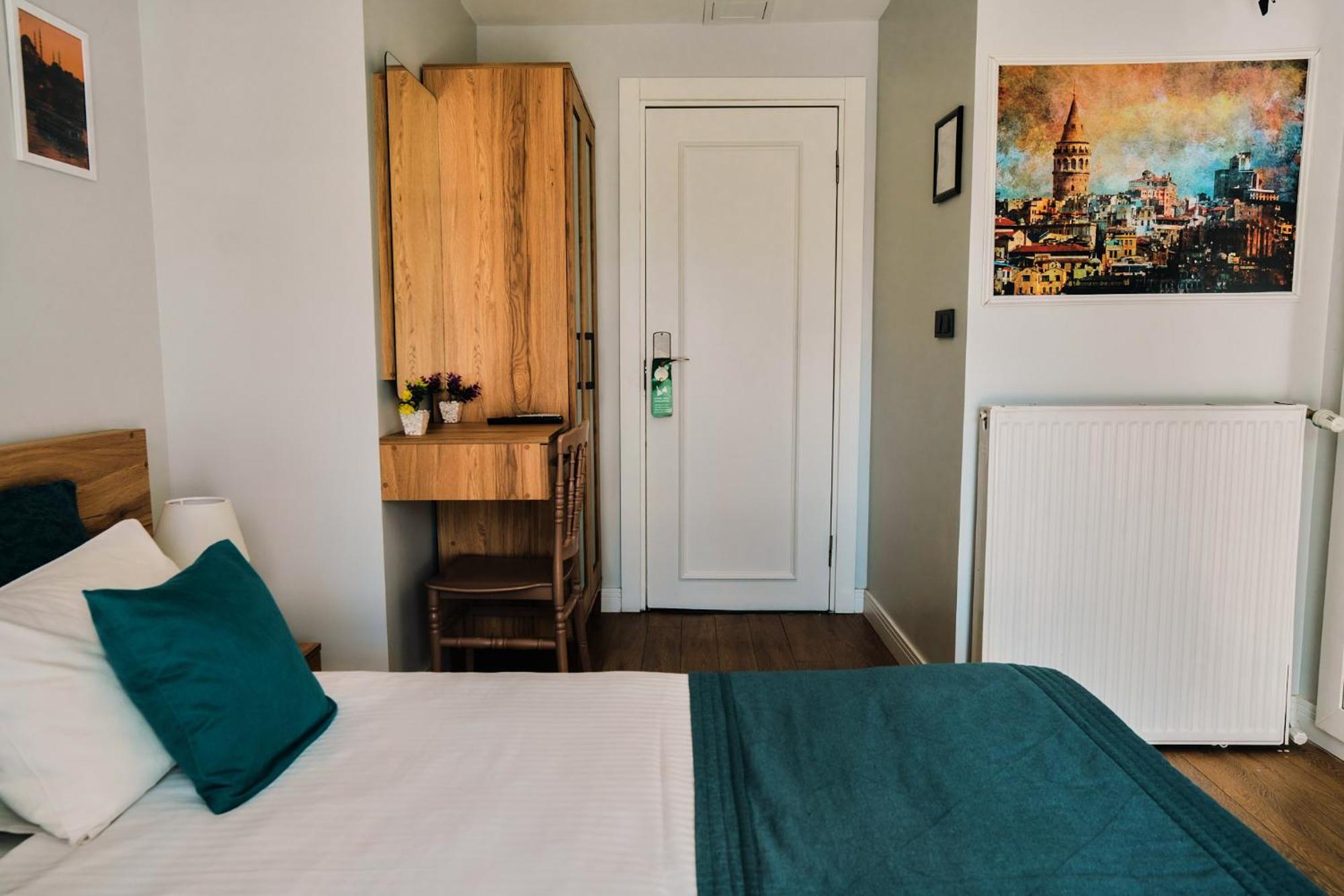 Taksim Santa Lucia Hotel Истанбул Екстериор снимка