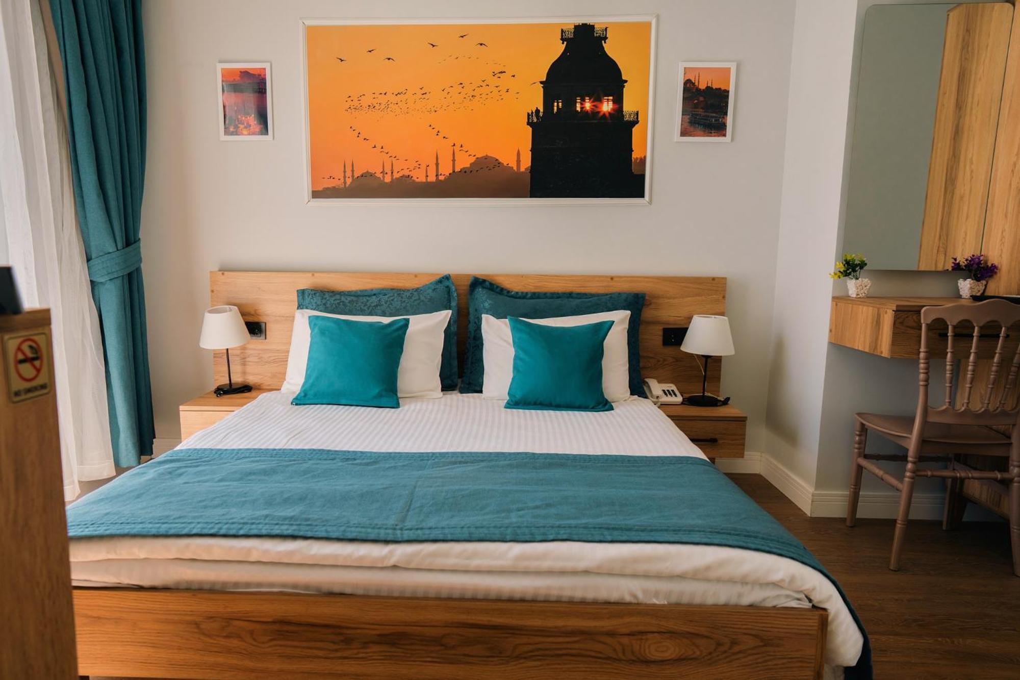 Taksim Santa Lucia Hotel Истанбул Екстериор снимка
